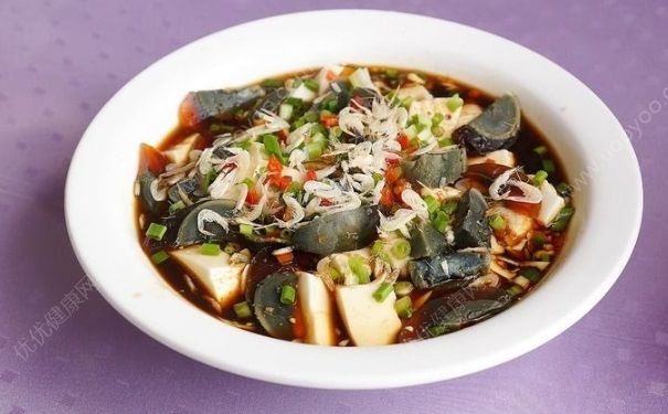 皮蛋痛風(fēng)能吃嗎？痛風(fēng)吃皮蛋好嗎？(2)