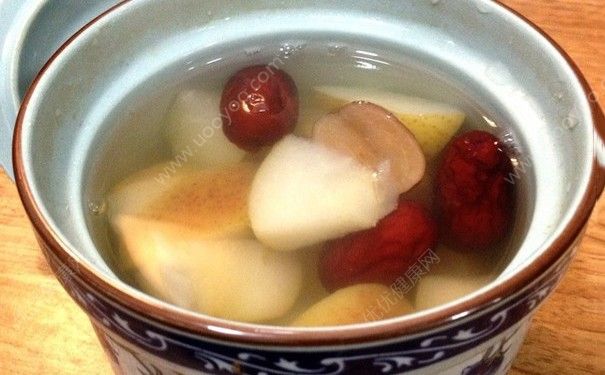 糊的冰糖雪梨能不能吃？冰糖雪梨煮糊了會(huì)致癌嗎？(1)