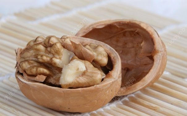 核桃可以和牛奶一起吃嗎？核桃和牛奶一起吃好嗎？(2)