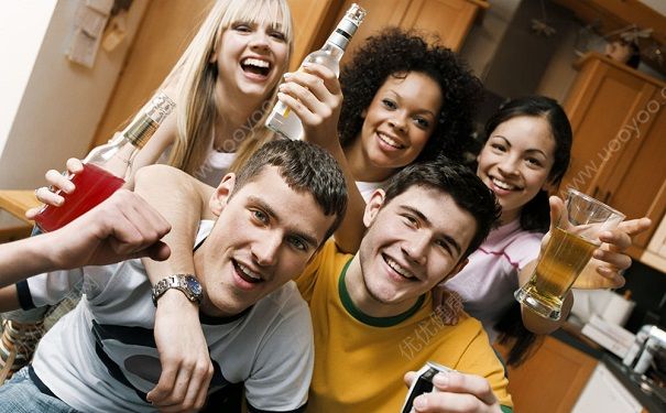 青少年喝酒的壞處？青少年喝酒會(huì)長(zhǎng)不高嗎？(2)