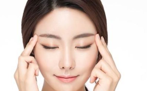年輕人為什么會(huì)長(zhǎng)皺紋？為什么會(huì)長(zhǎng)皺紋？(1)
