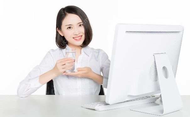 我沒時(shí)間運(yùn)動(dòng)出門怎么減肥？辦公室白領(lǐng)減肥方法？(1)