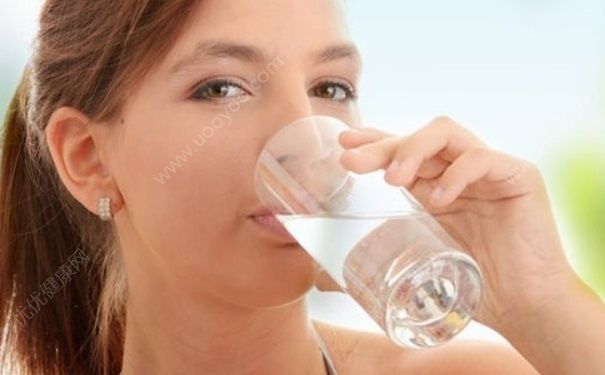 胖子多喝水可以減肥嗎？胖子多喝水能減肥嗎？(1)