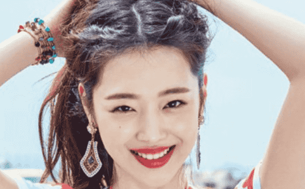 夏天怎么化妝好看？夏日妝容怎樣打造水潤感？(1)
