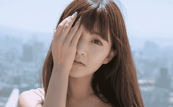 女性長(zhǎng)色斑有哪些原因？女性長(zhǎng)色斑應(yīng)該怎么辦？(1)