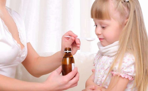 小兒咳嗽飲食要注意些什么？治療小兒咳嗽的偏方有哪些？(1)