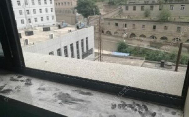 待產(chǎn)孕婦跳樓身亡，因疼痛難忍實(shí)在忍不下去(1)