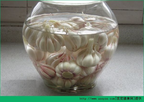 大蒜去皮怎么最快速？大蒜怎樣去皮快？大蒜去皮方法(3)