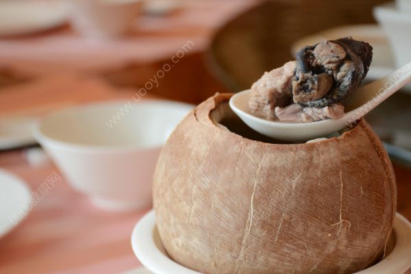 椰子可以煲什么湯？椰子煲湯的做法(2)