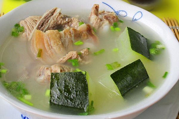 冬瓜排骨湯有什么功效？冬瓜排骨湯的做法(2)