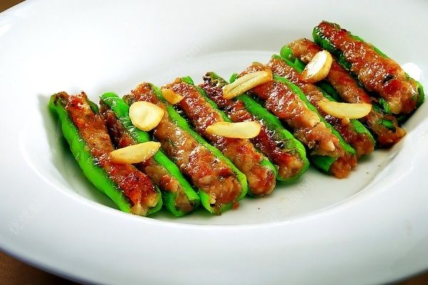 辣椒里面塞肉餡叫什么菜？辣椒里面塞肉餡怎么做？(2)