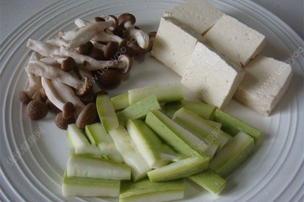 韓國泡菜湯怎么做？韓式泡菜湯的做法(2)
