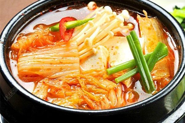 韓國泡菜湯怎么做？韓式泡菜湯的做法(4)