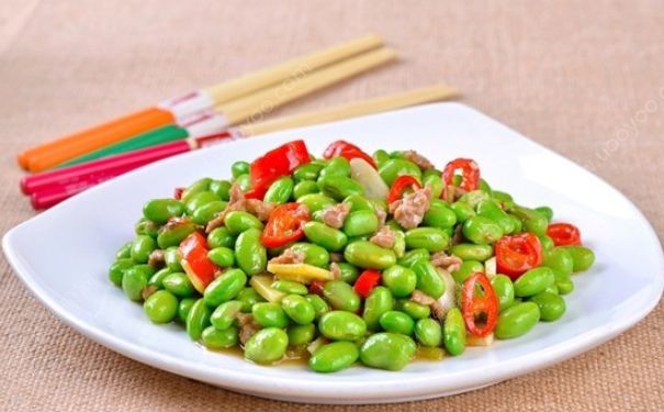 毛豆炒牛肉的做法 毛豆炒牛肉怎么做好吃？(1)