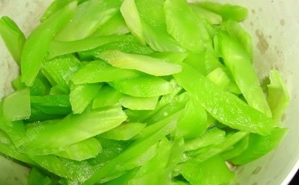 萵筍和黃瓜能一起吃嗎？萵筍黃瓜可以一起炒嗎？(2)