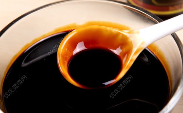 蛋炒飯放醬油嗎？醬油蛋炒飯的做法(2)