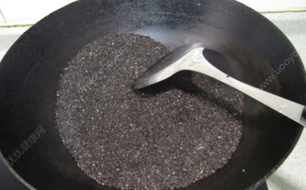 黑芝麻糊怎么做？黑芝麻糊的做法(4)
