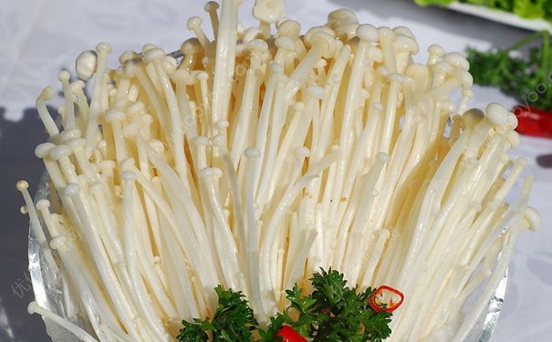 金針菇煮多久才熟？煮金針菇要多長(zhǎng)時(shí)間？(1)