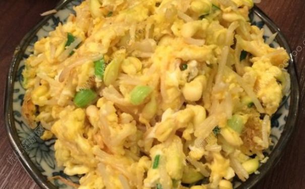 豆芽炒雞蛋怎么做好吃？豆芽炒雞蛋的做法(3)