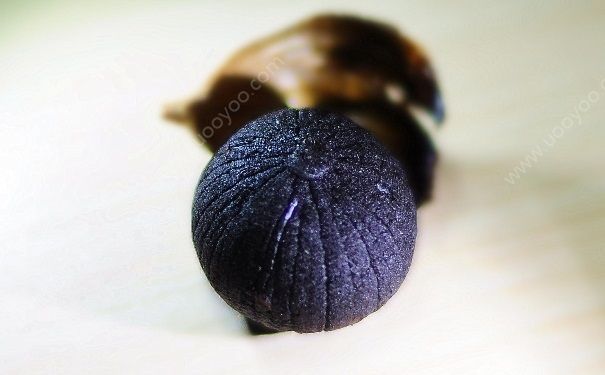 黑蒜是怎么制成的？黑蒜的制作方法(1)