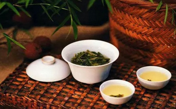早上空腹喝茶減肥健康嗎？什么時(shí)候喝茶減肥效果好？(1)