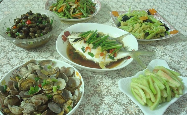 減肥時(shí)晚飯吃什么好？減肥時(shí)晚飯吃多少好？(1)