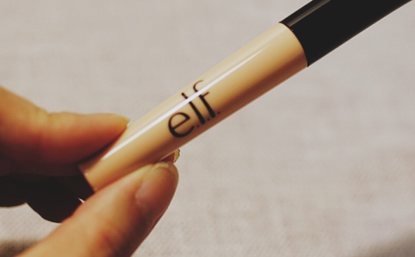 elf眼部打底膏怎么用？e.l.f眼部打底膏使用方法(1)