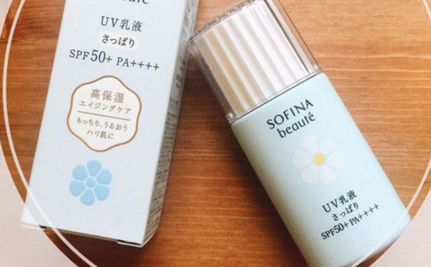 防曬霜的保質(zhì)期是多久？去年買(mǎi)的防曬霜可以用嗎？(1)
