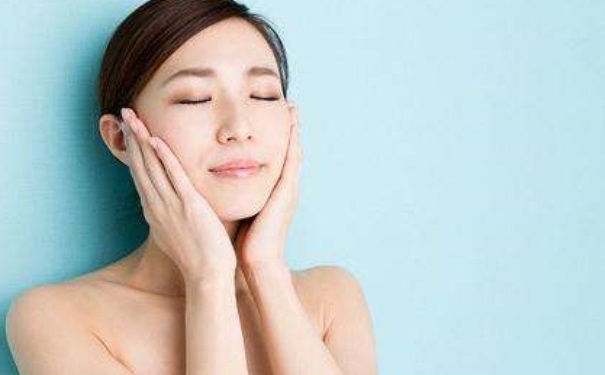 臉上脫皮了怎么辦？如何應(yīng)對(duì)換季脫皮？(1)