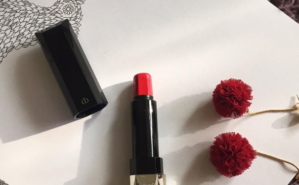 cpb口紅怎么拆？cpb口紅怎么換芯？(1)