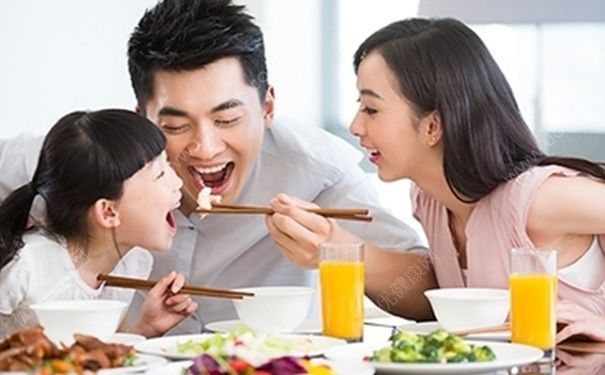兒童補鐵是否要搭配補維生素C？哪些孩子需要補充維生素？(1)