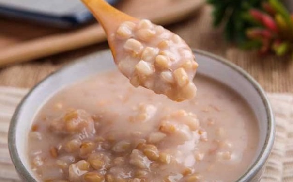 夏季老人吃什么粥養(yǎng)生？夏季老人養(yǎng)生粥有哪些？(1)