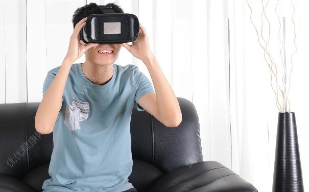 vr是什么意思？vr眼鏡怎么用？(1)