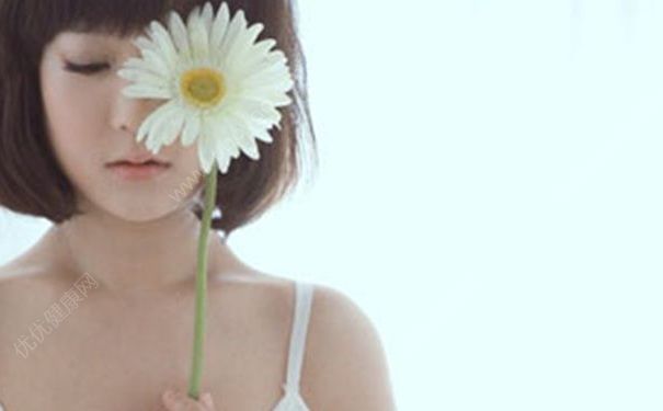 女性出現(xiàn)痛經(jīng)的真正原因有哪些？女性痛經(jīng)吃益母草有好處嗎？(1)