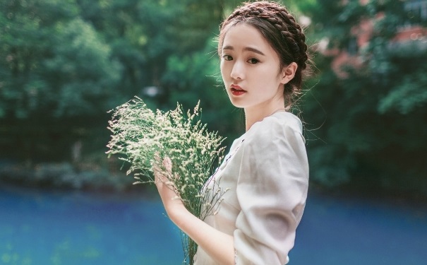 月經(jīng)期間洗頭需注意什么？生理期可以洗頭嗎？(1)