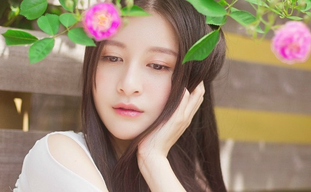 不同年齡段的女生怎樣選內(nèi)衣？各個(gè)年齡段女性怎樣選內(nèi)衣？(1)