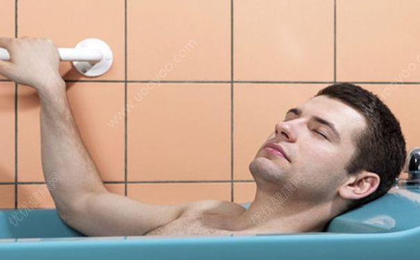 男人冷熱水交替洗澡可以增強(qiáng)性能力嗎？男性睡前按摩好不好？(1)