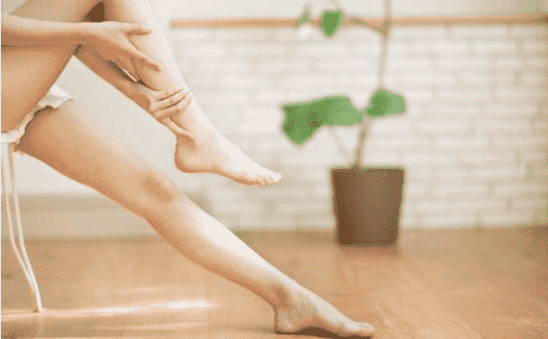 女性手腳冰涼有哪些原因？女性手腳冰涼的原因是什么？(1)