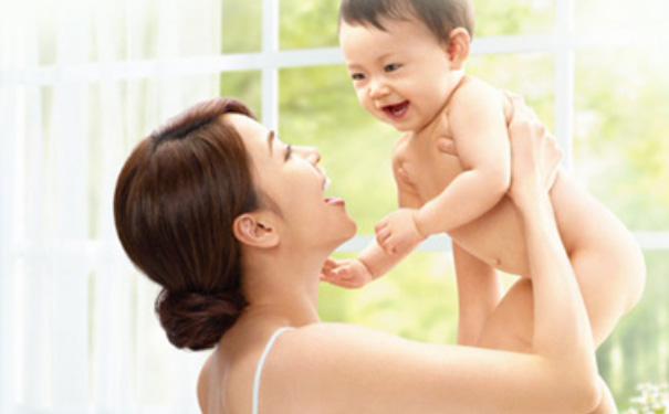 痱子是濕疹嗎？痱子和濕疹有哪些區(qū)別？(1)
