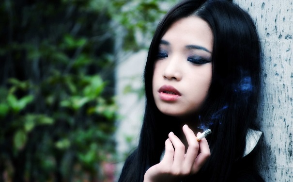 女性吸煙危害更大嗎？為什么女性吸煙危害更大？(1)