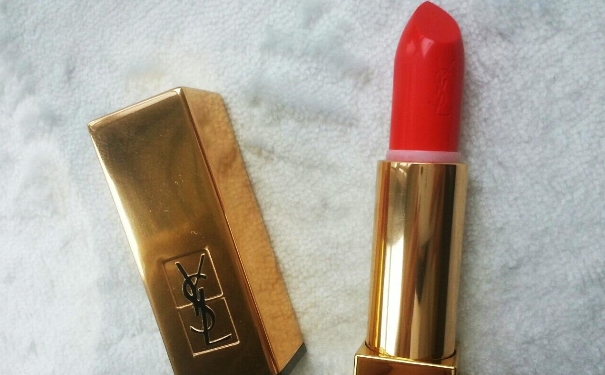 ysl口紅掉色沾杯嗎？ysl唇釉沾杯嗎？(1)