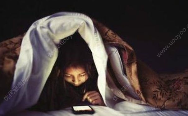女人熬夜有哪些壞處？熬夜后吃什么能減輕熬夜的壞處呢？(1)