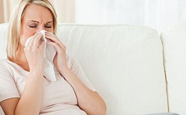 孕婦感冒發(fā)燒怎么治療？預防孕婦感冒發(fā)燒該怎么做？(1)