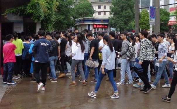 高考為避生理期服避孕藥，吃避孕藥能推遲月經(jīng)嗎？(2)