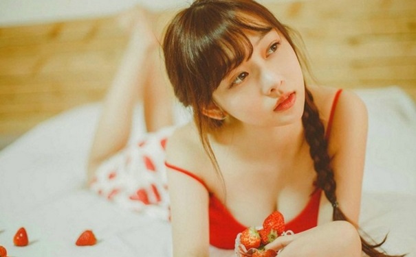 女人月經(jīng)期怎么調(diào)理皮膚？月經(jīng)期臉上長斑怎么辦？(1)