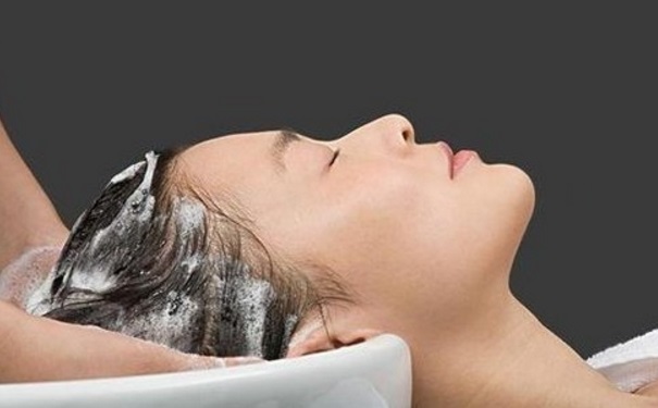 孕婦能用去屑洗發(fā)水嗎？孕婦洗頭要注意什么？(1)