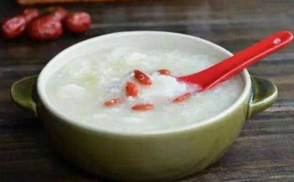 牙齦上火腫痛怎么辦？吃什么防治牙齦上火？(1)
