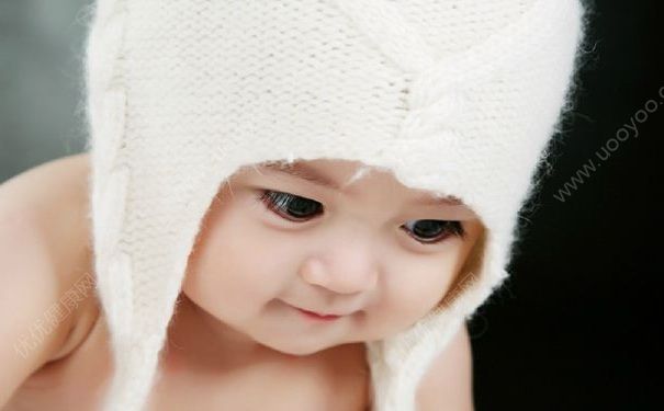 嬰兒濕疹需要去醫(yī)院嗎？吃母乳寶寶長濕疹媽媽不能吃什么？(1)