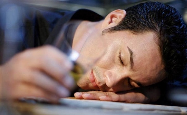 哪些生活習(xí)慣容易導(dǎo)致前列腺炎？前列腺炎有哪些癥狀表現(xiàn)？(1)