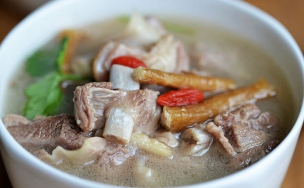 女性貧血怎么治療？什么食物補血最好？(1)